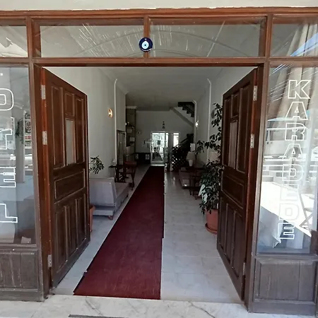 Hotel Karadede *