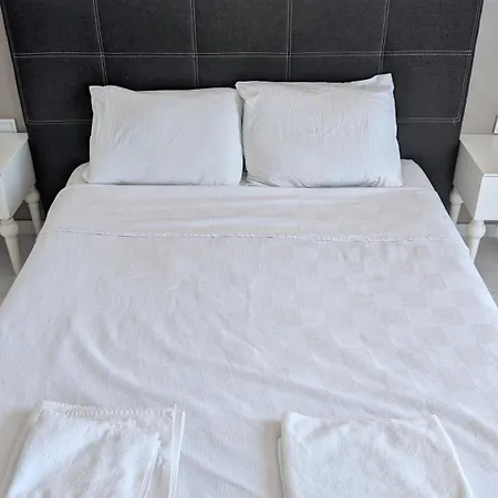 Hotel Karadede *